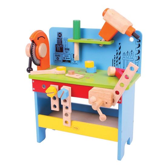 Atelier de bricolaj din lemn cu scule