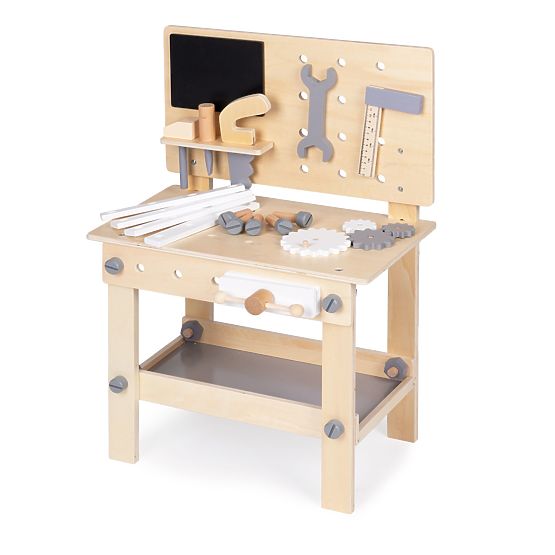 Atelier de lemn cu unelte