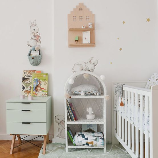 Autocolant de perete DEKORNIK – model iepurași veseli albi