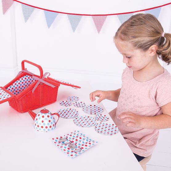 Bigjigs Toys Set de ceai cu buline în coș de picnic
