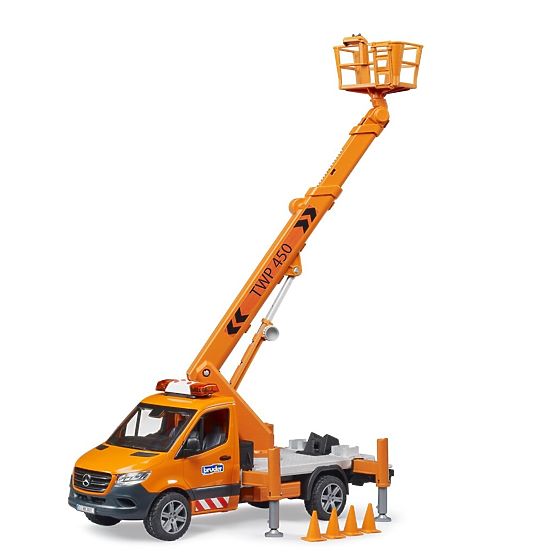 Bruder MB Sprinter cu platformă de lucru ridicată