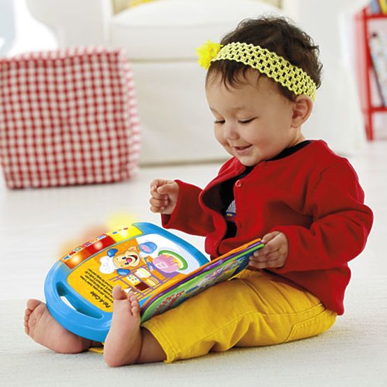 Carte de povesti cu rime de la Fisher Price