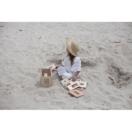 Casă magnetică din lemn Montessori - roz