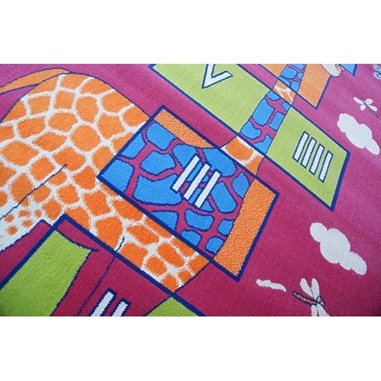 copilăresc covor girafă