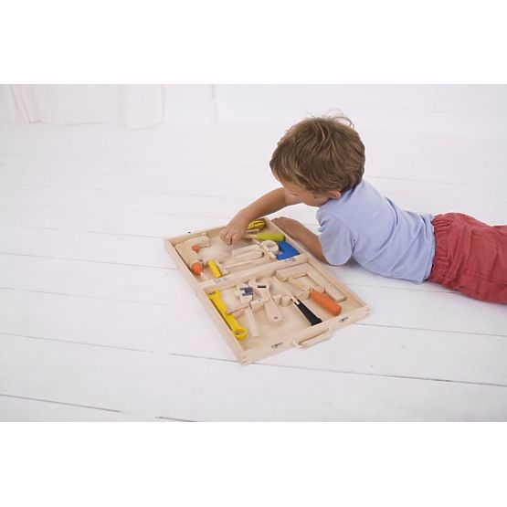 Cutie din lemn cu scule