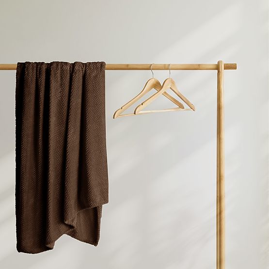 Cuvertură HENRY maro cu model jacquard stil modern 220x240