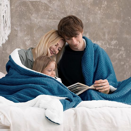 Cuvertură SHLEEPY culoare indigo, stil clasic cu model jacquard 130x180