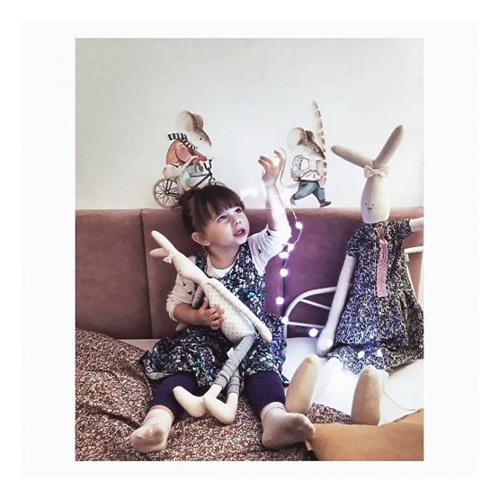 Decorațiuni de perete DEKORNIK cu tematica unui șoricel de stradă