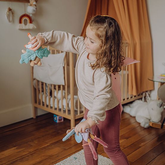 Doudou Jolijou Păpușa Tara 25cm