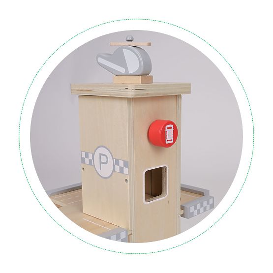 Garaj din lemn cu lift