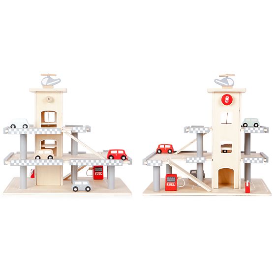 Garajul cu trei etaje al lui Alex, cu lift, mașini și elicopter