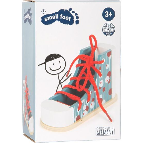 Încălțăminte cu șireturi