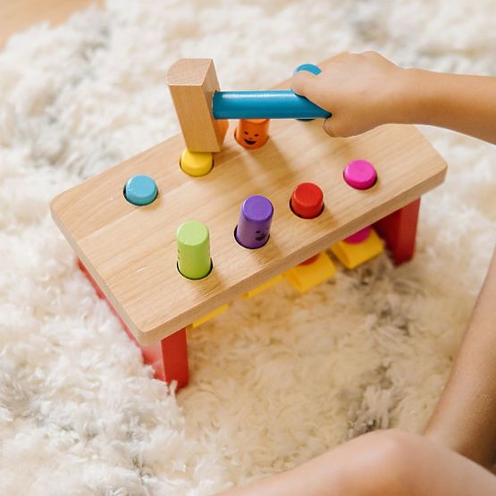 Jucărie de lovit cu ciocanul - Omuleți săltăreți Melissa and Doug