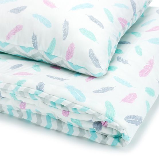 linens cu umple pastel pene
