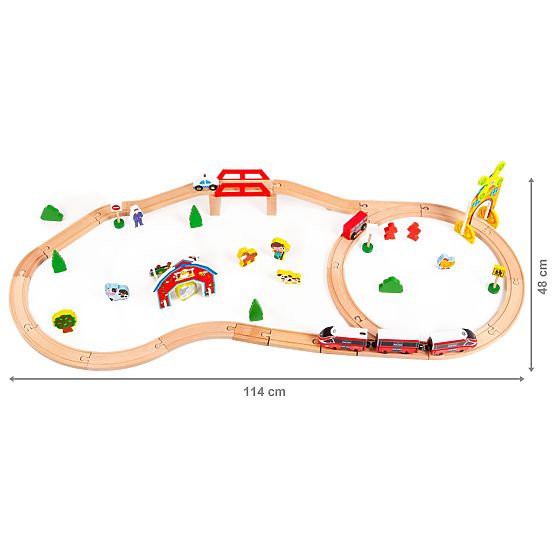 Linie de tren din lemn cu tren de baterii