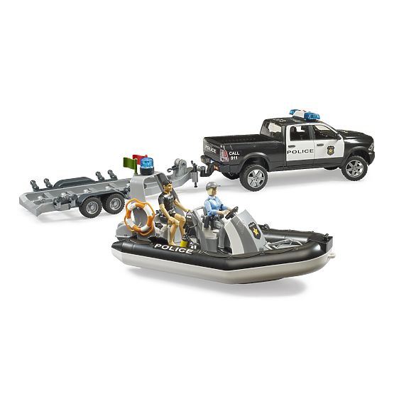 Mașină de poliție Bruder RAM cu barcă și două figurine
