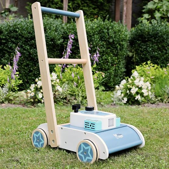 Mașină de tuns iarba din lemn cu sunet Adam Toys