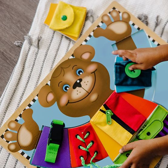 Melissa and Doug - Tablă motrică Îmbracă ursulețul