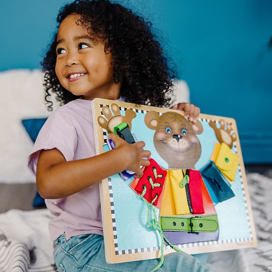 Melissa and Doug - Tablă motrică Îmbracă ursulețul