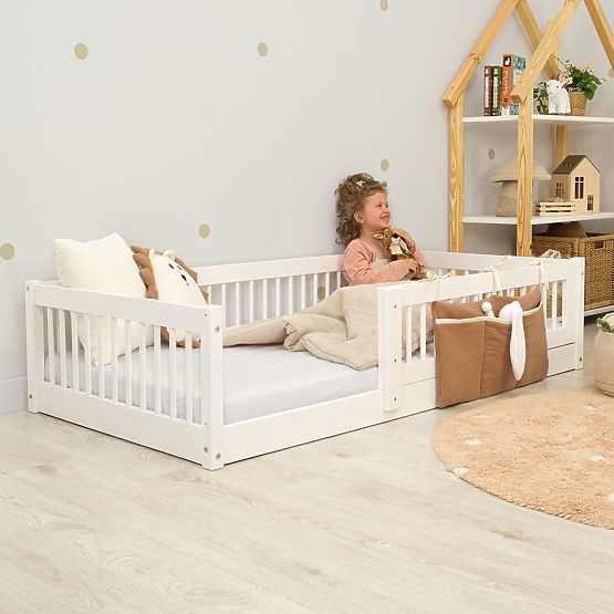 Pat de joasă înălțime pentru copii Montessori Ourbaby Plus - alb