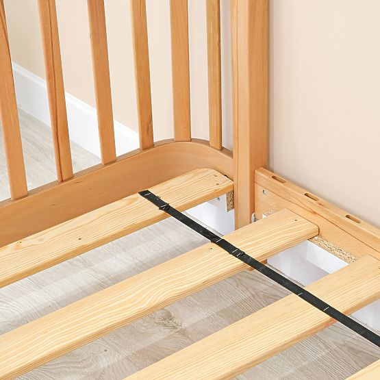 Pat Montessori pentru copii din fag Kate