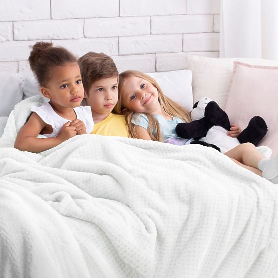 Pătură SHLEEPY culoare albă cu model jacquard stil clasic 170x210