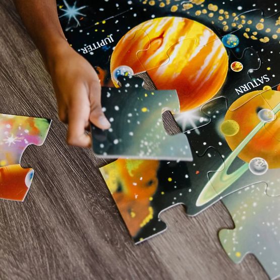 Puzzle de podea Sistemul Solar 48 de piese