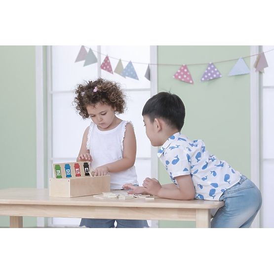 Puzzle din lemn pentru învățarea sortării deșeurilor