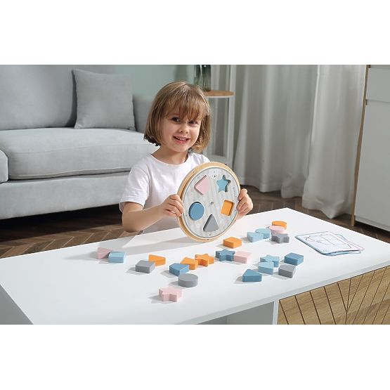Puzzle din lemn pentru sortarea formelor și culorilor