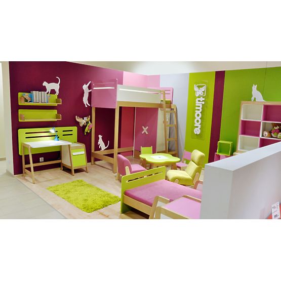 scriere masă și dulap simplu