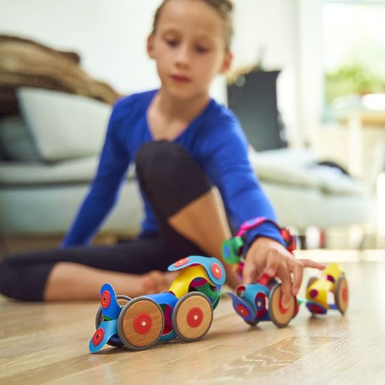 Set Clixo pentru construirea vehiculelor magnetice