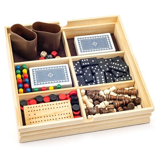 Set de jocuri în cutie de lemn