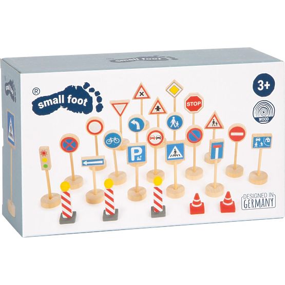 Set de semne de circulație din lemn