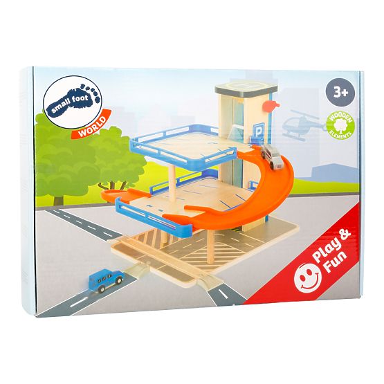 small foot Garaj din lemn cu etaje și lift