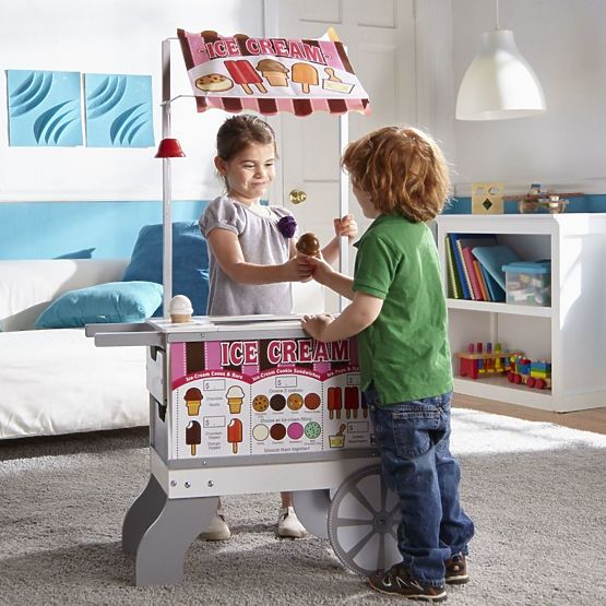 Stai cu înghețată și băuturi răcoritoare 2in1