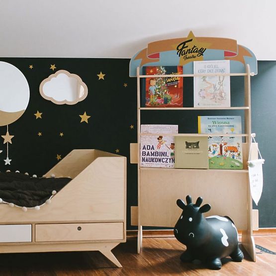 Teatru de păpuși pentru copii – model retro