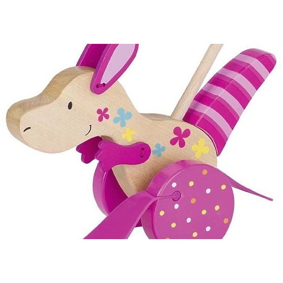 Tragând cangur pe un stâlp Susibelle