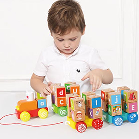 Tren din lemn cu cuburi educative mari alfabet ECOTOYS