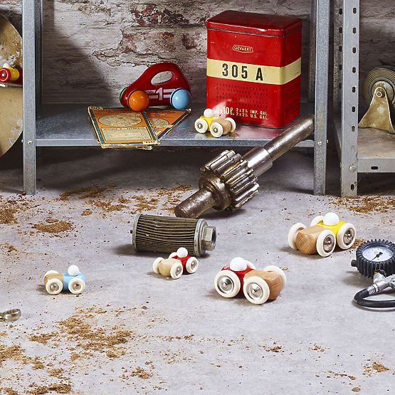 Vilac Mașinuță din lemn GM galbenă