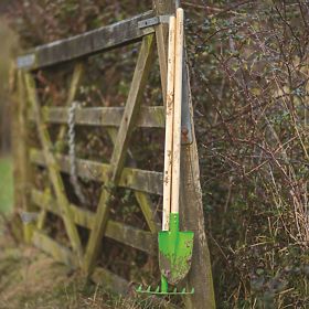 Bigjigs Toys Greblă de grădină verde