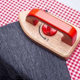 Bigjigs Toys Masă de călcat din lemn cu fier de călcat