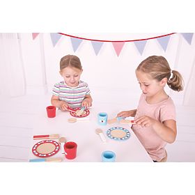 Bigjigs Toys Set de masă din lemn cu buline