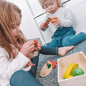 Bigjigs Toys Tăierea fructelor într-o cutie
