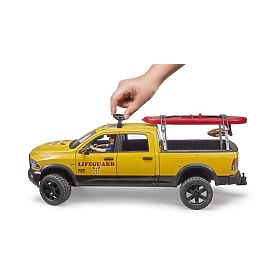 Bruder Dodge RAM al pazei de coastă cu salvator și accesorii