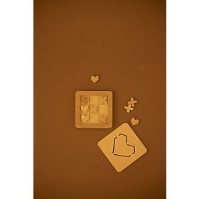 „Dragoste” tic-tac-toe, Babai
