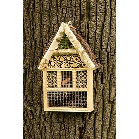 Casa de insecte zburătoare