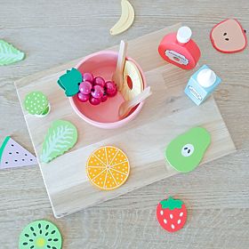 Mancare din lemn - taiere - Salata de fructe proaspete