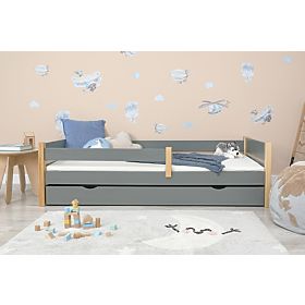 Pat de lemn pentru copii Scandie cu barieră - gri, Ourbaby®