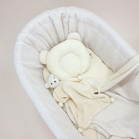 Pătuț alb din răchită Teddy pentru bebeluș - echipament în culoarea ecru, TOLO