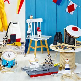 Vilac Portavion din lemn cu accesorii, Vilac